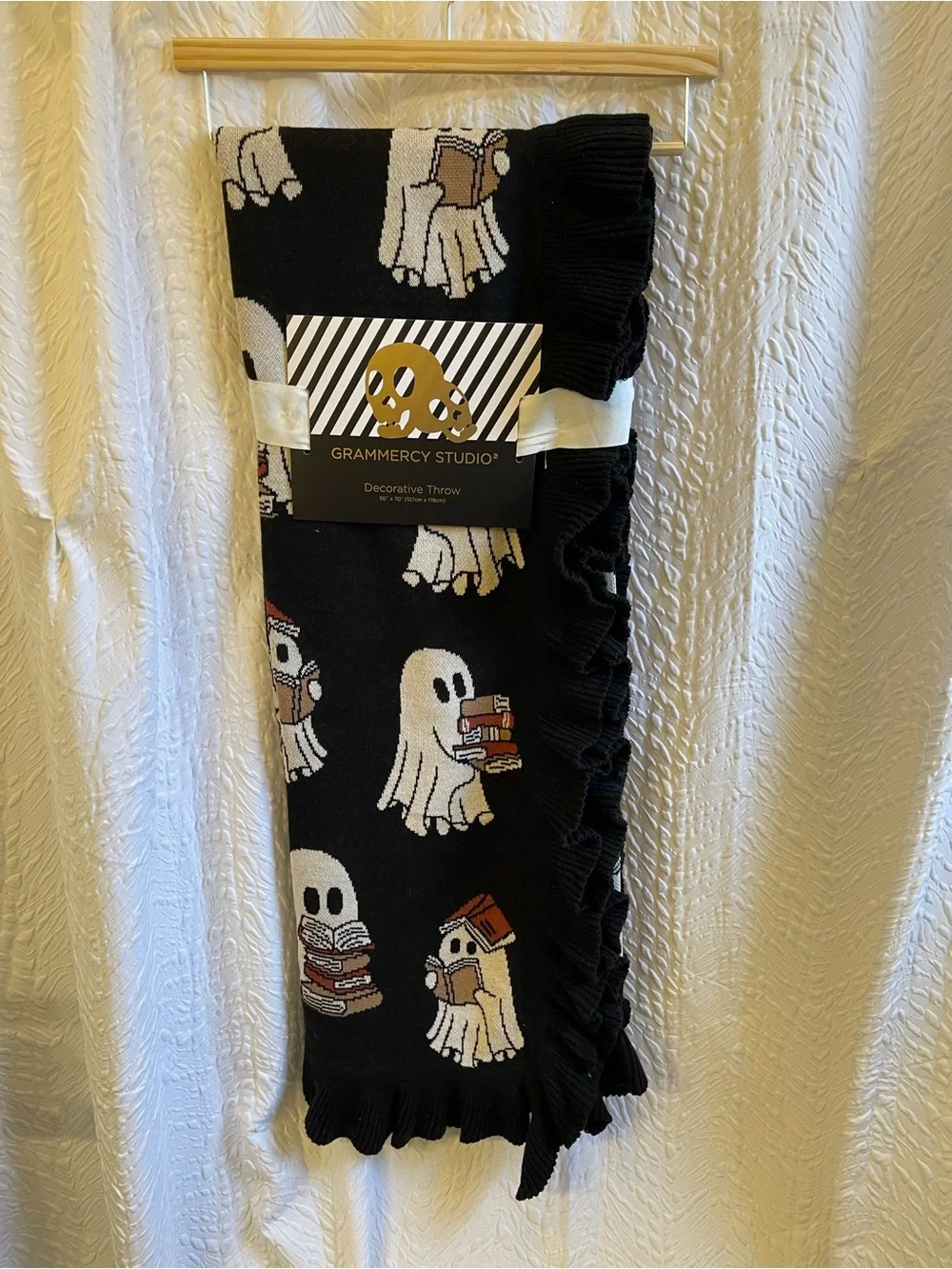 2026 Halloween Ghost Reading Book Blanket in Black - NWT **